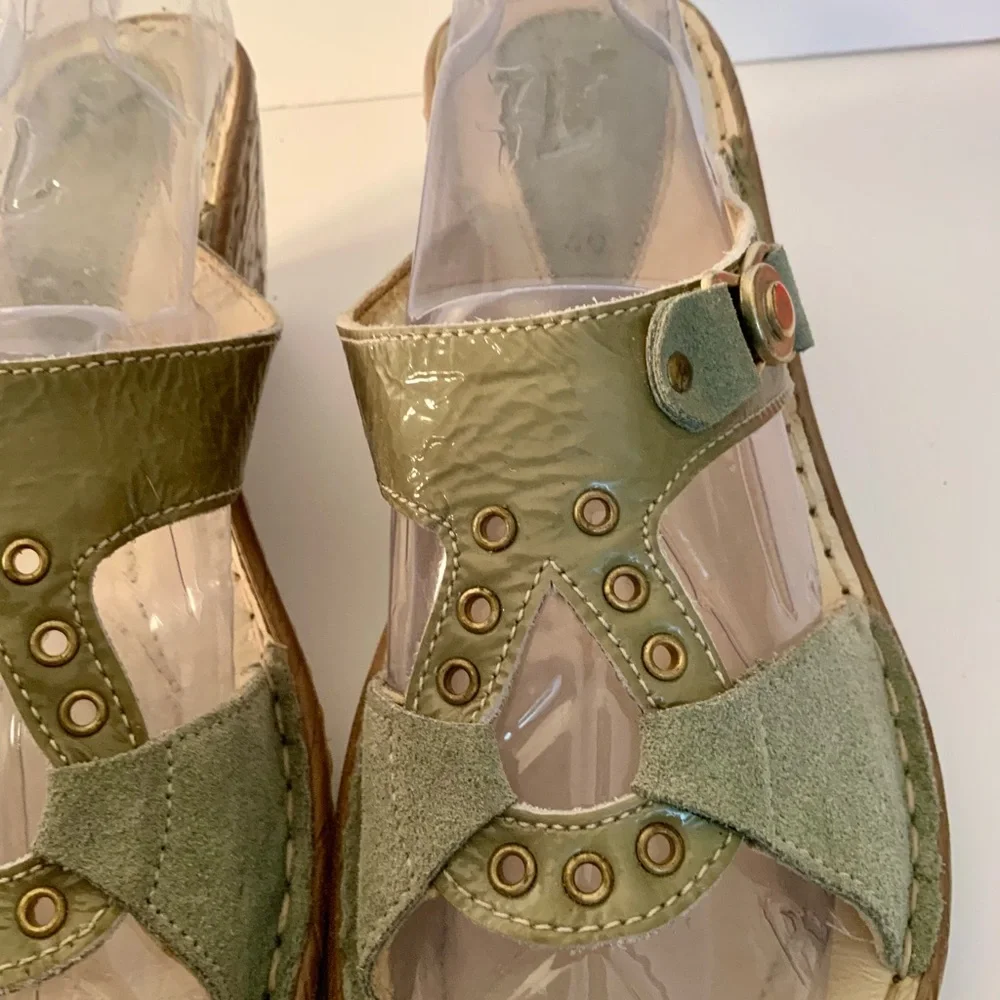 Look new…SPRING STEP… Leather Sandals